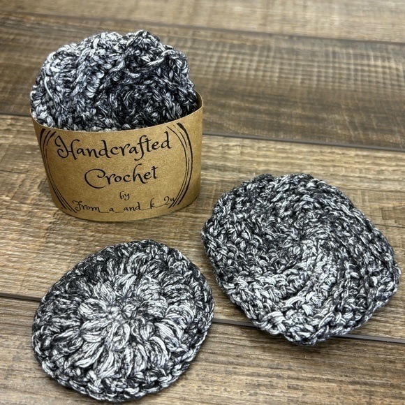 Handcrafted Crochet Spiral Tawashi & Face Round Scrubbies Set Cotton Blend Yarn - Picture 1 of 8